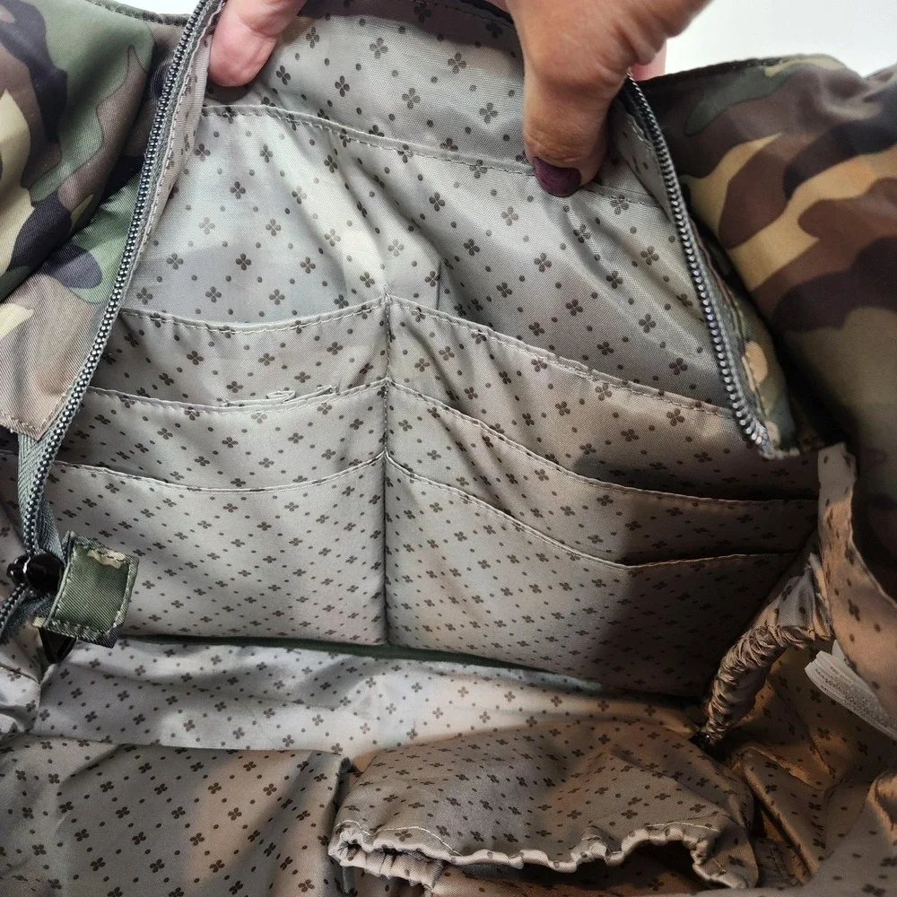 LUG Gondola SE Hobo Bag Womens Large Green Camo Shoulder Travel Purse Zip Top